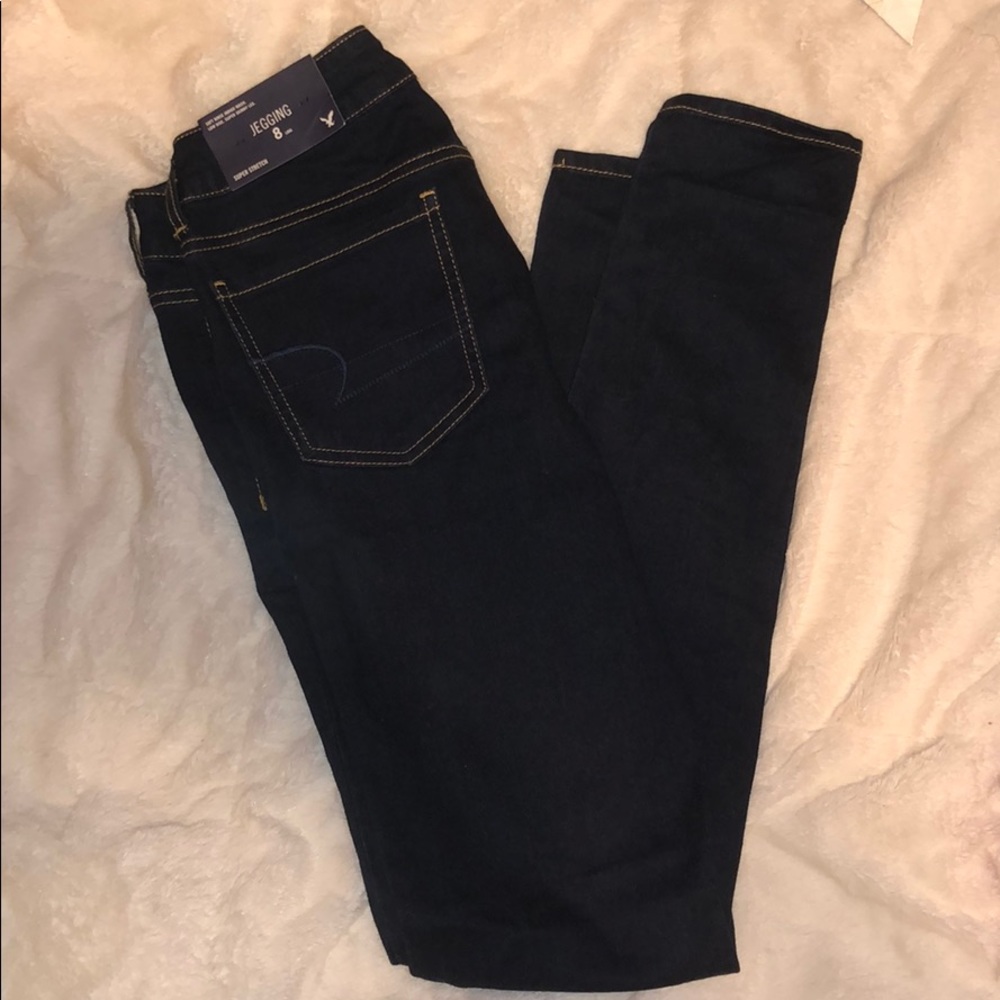 NWT American Eagle dark wash jeggings